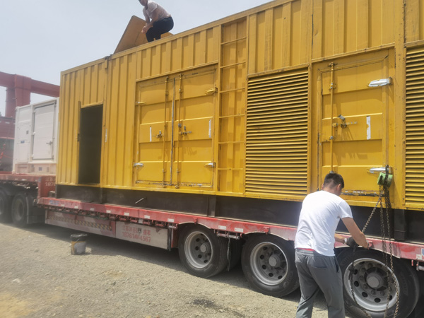 哈密发电机出租100KW发电机需要什么规格的电缆线？