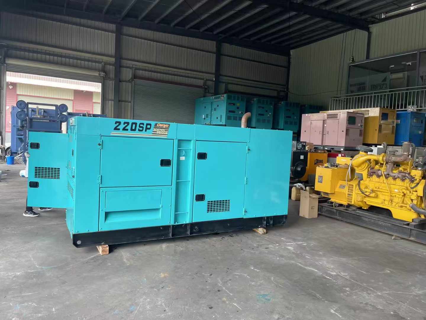 哈密800kW 柴油发电机的输出电流波动范围是多少？